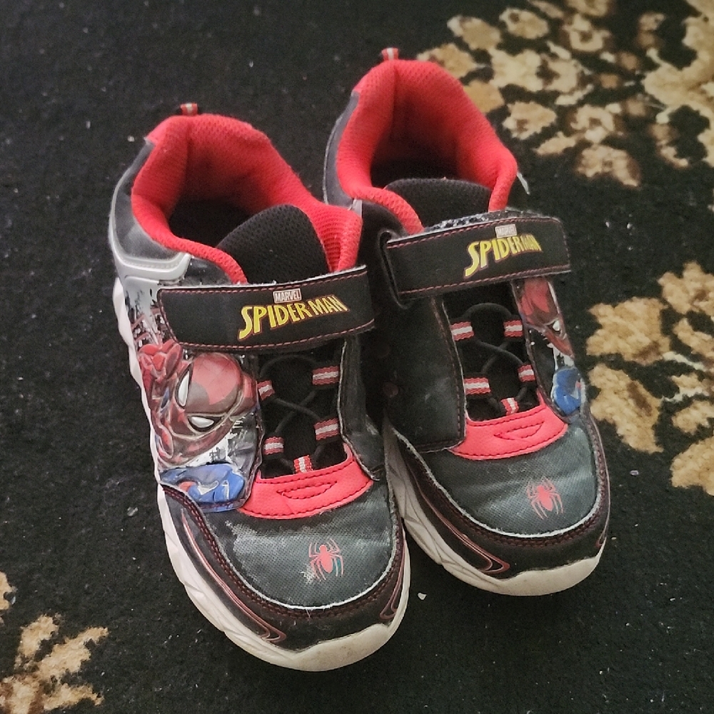✴️LIGHT UP! Marvel Spider-Man Kids Sneakers - Black, Red & Blue; 2Y